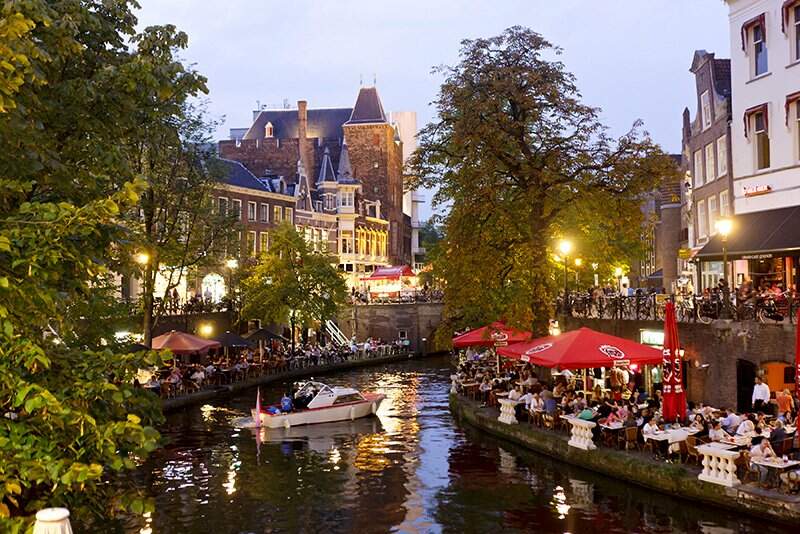 Terraces-Canals-Utrecht-high_rgb_6582
